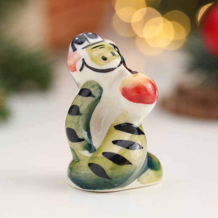 Новый год. Сувенир символ года "Змея с яблоком", гжель, цвет, 5.5х4 см