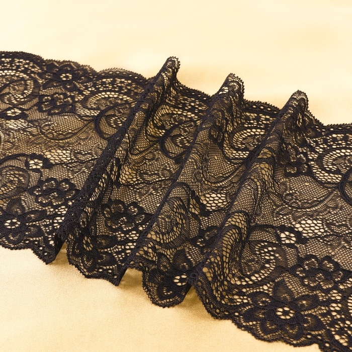 Кружевная эластичная ткань, 190 мм × 2,7 ± 0,5 м, цвет чёрный Кружевная эластичная ткань, 190 мм × 2,7 ± 0,5 м, цвет чёрный