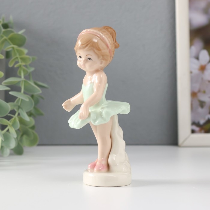 Сувенир керамика Сувенир керамика "Маленькая балерина в зелёной пачке" 7,5х4,5х12 см