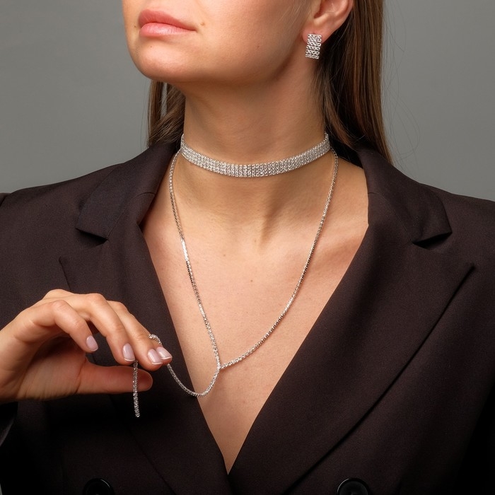 Набор 2 предмета: серьги, чокер &laquo;Лёд&raquo; 4 ряда, цвет белый в серебре, 44,5 см