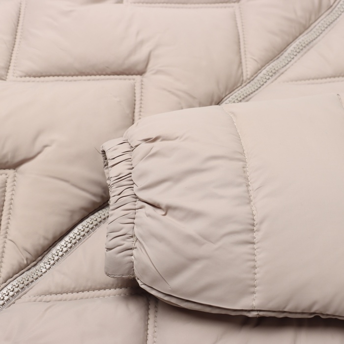 Куртка женская на молнии Collorista цвет серо- бежевый р-р 42 Куртка женская на молнии Collorista цвет серо- бежевый р-р 42