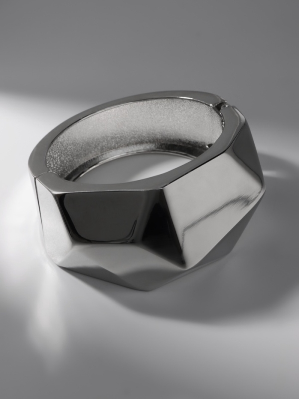 Браслет металл &laquo;Манжета&raquo; углы, цвет серебро