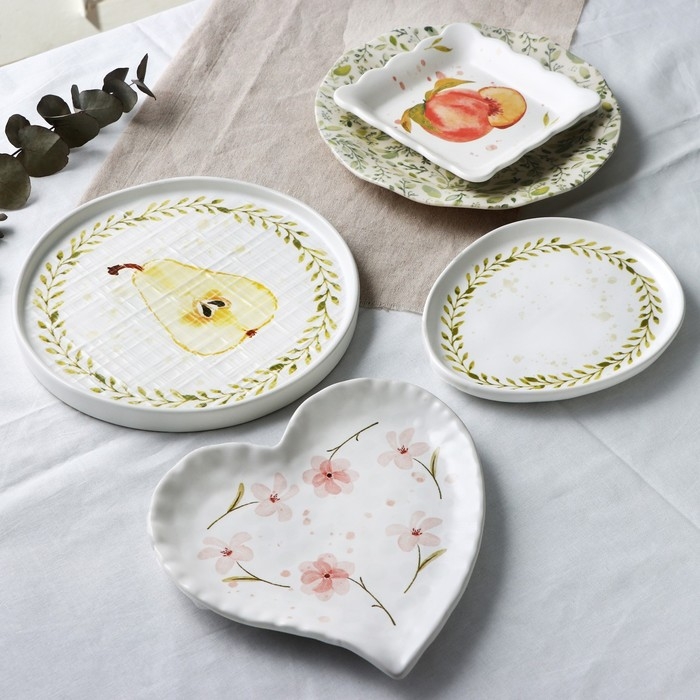 Тарелка керамическая &laquo;Летний день&raquo;, 19 х 18 см, цвет белый