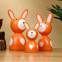 Набор сувенирный &laquo;Зайки&raquo;, h=15 см, h=13 см, h=10 см, дерево, оранжевый