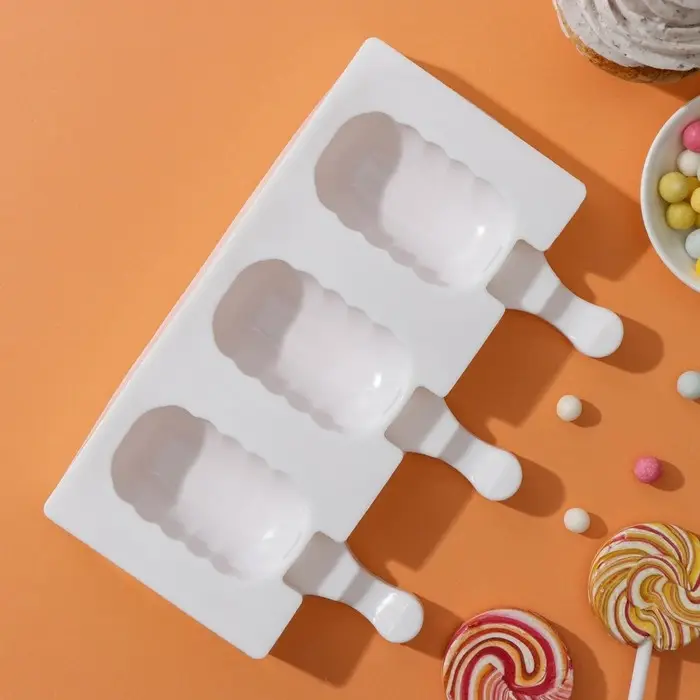 Форма для мороженого &laquo;Эскимо волна&raquo;, силикон, 19.4&times;13 см, 3 ячейки (7&times;4 см), МИКС