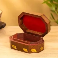 Шкатулка резная "Слоник в саду" 15х10х5 см, дерево шишам