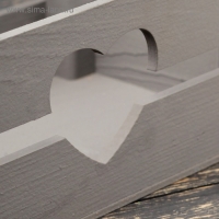 Кашпо деревянное 24.5&times;13.5&times;9 см "Двушка Лайт" реечное, сердце, серый Дарим Красиво