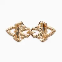 Зажим для кардигана "Ажур", винтажные пики, цвет белый в золоте