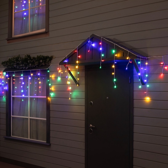 Гирлянда &laquo;Бахрома&raquo; 6 &times; 0.7 м, IP44, УМС, белая нить, 120 LED, свечение мульти, 220 В