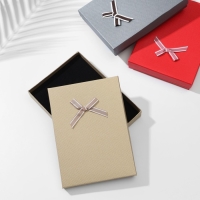 Коробочка подарочная под набор &laquo;Контурный бант&raquo;, 13&times;18 (размер полезной части 12,4&times;17,4 см), цвет МИКС