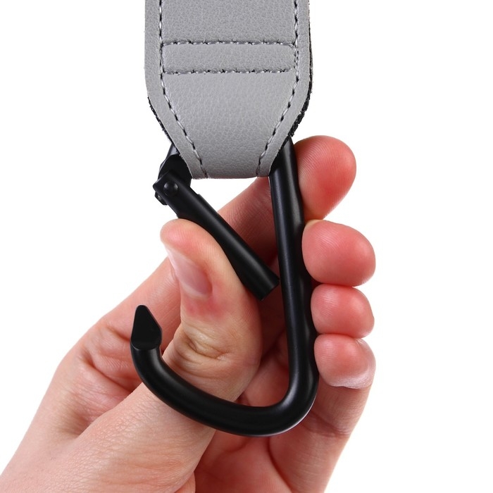 Карабин для сумок на коляску, на липучке, экокожа, цвет серый