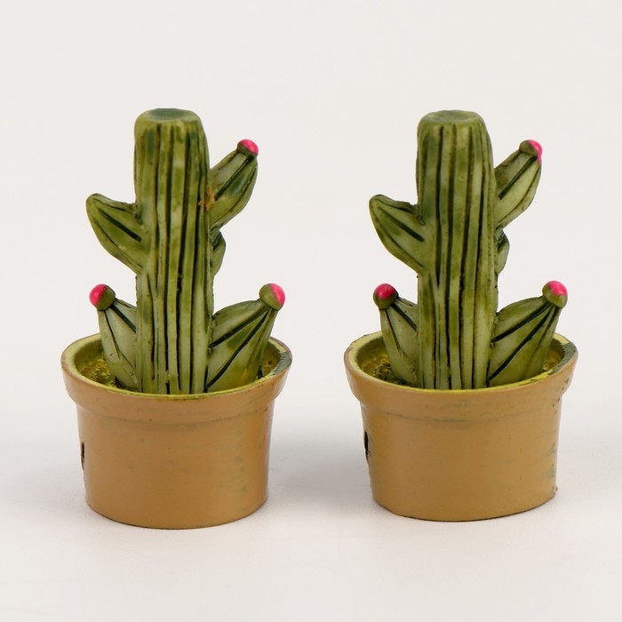 Миниатюра кукольная &laquo;Кактус в горшке&raquo;, набор 2 шт., размер 1 шт. &mdash; 1,7 &times; 2,5 &times; 1,7 см