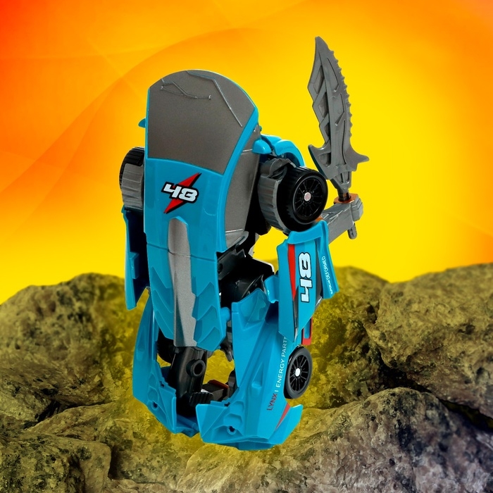 Робот &laquo;Спорткар&raquo;, трансформируется