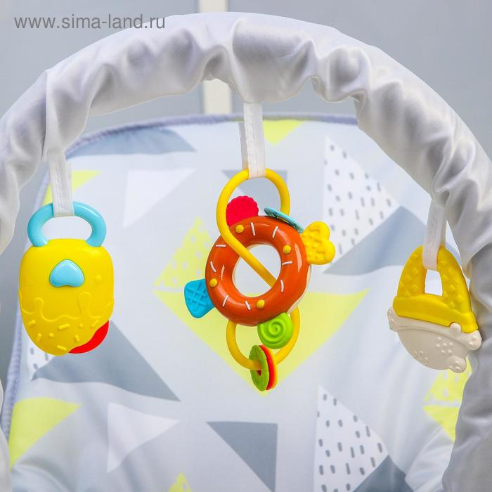 Шезлонг - качалка для новорождённых &laquo;Геометрия&raquo;, игровая дуга, игрушки МИКС