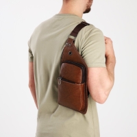 Сумка-слинг мужская из искусственной кожи, цвет коричневый Сумка-слинг мужская из искусственной кожи, цвет коричневый