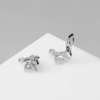 Клипсы &laquo;Балерина&raquo;, цвет белый в серебре