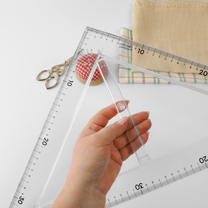 Линейка портновская &laquo;Треугольник&raquo;, равнобедренная, 50 &times; 32 см, пластик