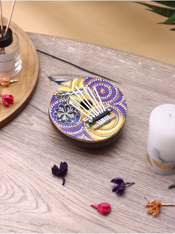 Сувенирный музыкальный инструмент Сувенирный музыкальный инструмент "Калимба" кокос, 15х15х7 см