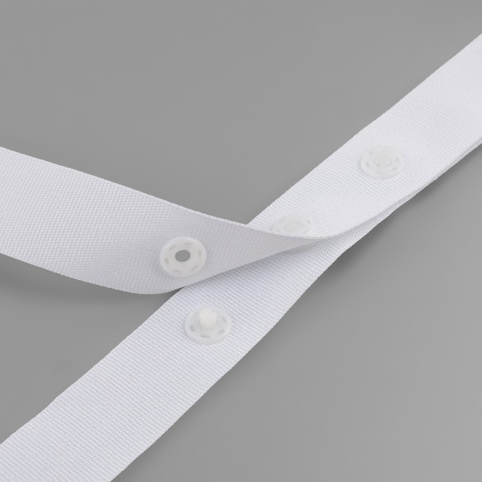 Тесьма с кнопками, 25-25-50 мм, 17 мм &times; 45 &plusmn; 1 м, цвет белый