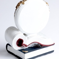 Часы настольные интерьерные, &laquo;Книга&raquo;, на батарейках, 20&times;13.5&times;22.5 см, d-13 см