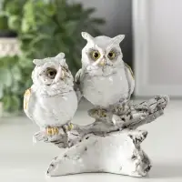 Сувенир полистоун "Белые филины на коряге" 5х9х8,5 см