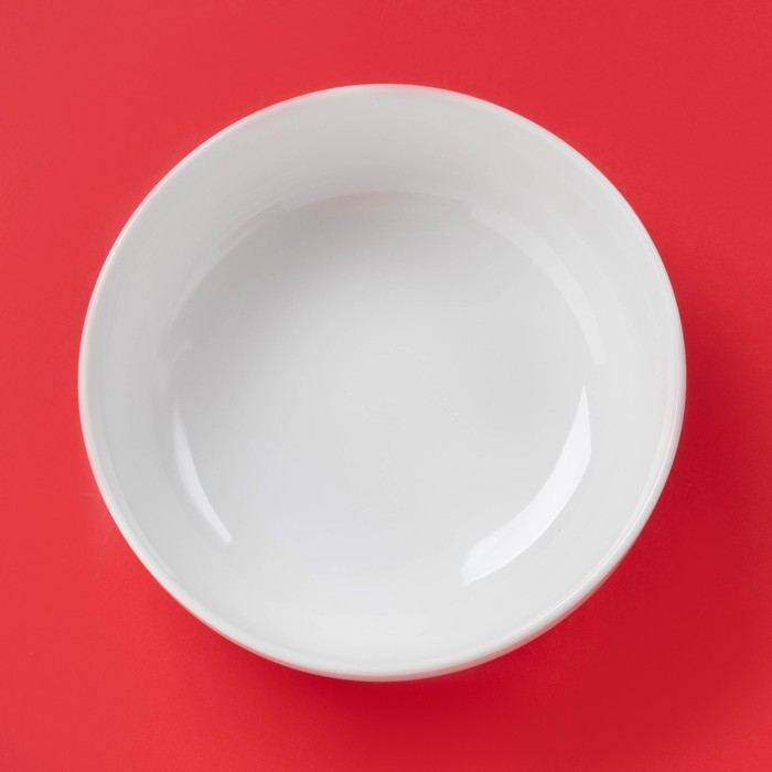 Салатник новогодний Доляна &laquo;Московский мишка&raquo;, 580 мл, 15,5&times;6 см, фарфор, цвет белый