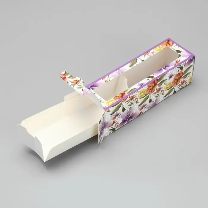 Коробка для макарун, кондитерская упаковка &laquo;Ботаника цветы сиреневые&raquo; 18 х 5.5 х 5.5 см