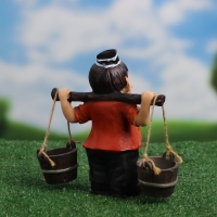 Садовая фигура "Дедушка с ведрами" 20х7х19см