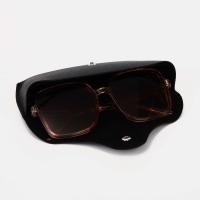 Чехол для очков на кнопке, длина 16 см, цвет чёрный Чехол для очков на кнопке, длина 16 см, цвет чёрный