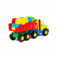 Машина &laquo;Фаворит&raquo; и конструктор &laquo;Строитель&raquo;, 17 деталей, МИКС