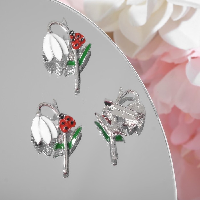 Брошь &laquo;Цветок подснежник&raquo; с божьей коровкой, цветная в серебре (неделимая фас.12шт, цена за шт)