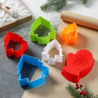 Набор для выпечки новогодний Доляна &laquo;Новогодняя&raquo;, 6 предметов: форма для выпечки, набор форм для вырезания печенья 5 шт