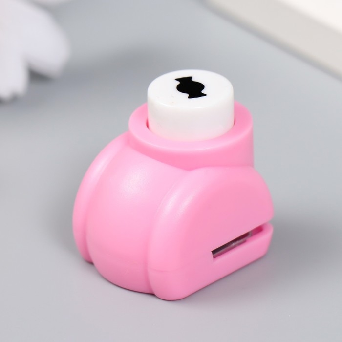 Набор для скрапбукинга "Средняя волна" ножницы фигурные 13,5см+4 дырокола d=1,2см 11,2х18 см   94115