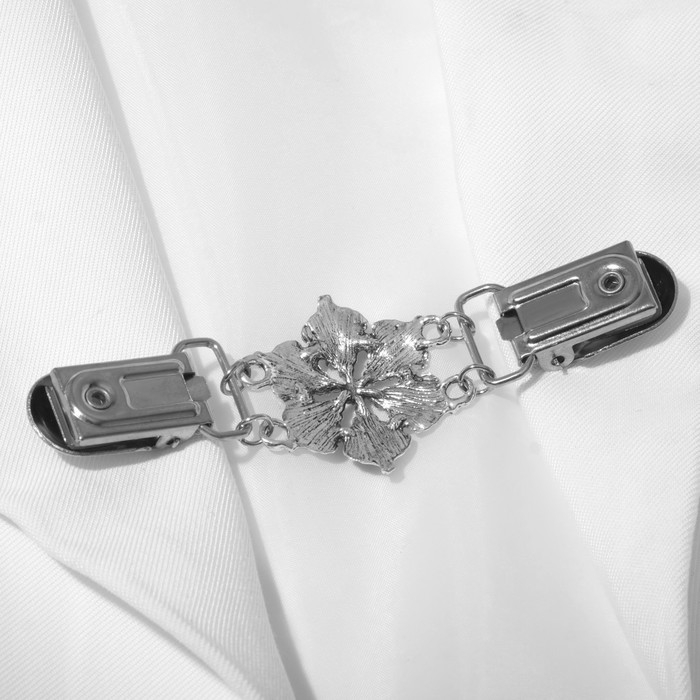 Зажим для кардигана «Цветение», цвет чернёное серебро Зажим для кардигана «Цветение», цвет чернёное серебро