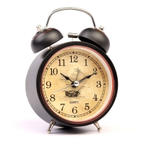 Часы настольные будильник с подсветкой &laquo;Корабль&raquo;, плавный ход, циферблат d-7.5 см, 13&times;9 см