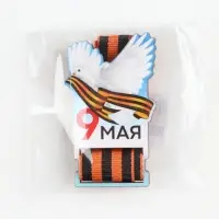 Значок с георгиевской лентой на 9 мая &laquo;Голубь&raquo;, дерево, 4.3&times;7.2 см