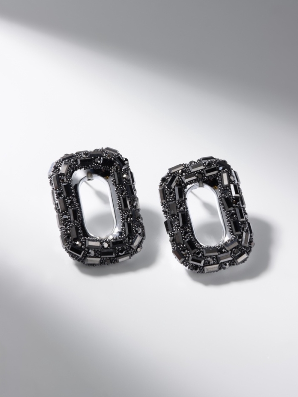 Серьги со стразами &laquo;Блеск&raquo; мягкий прямоугольник, серые в серебре