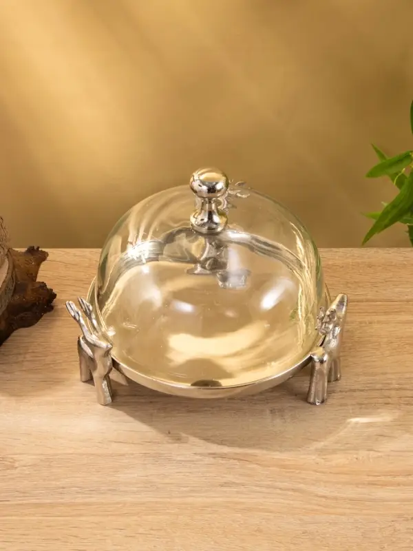 Тортовница со стеклянной крышкой "Олени" 23х23х20 см, алюминий