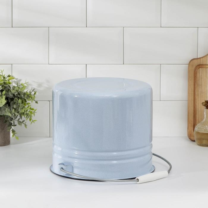 Ведро эмалированное цельнотянутое, 9 л, с крышкой, цвет светло-голубой