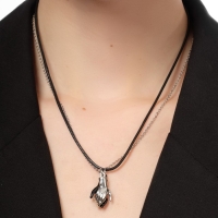 Кулоны &laquo;Неразлучники&raquo; на магните, рукопожатие, цвет чёрно-серебряный, 52 см