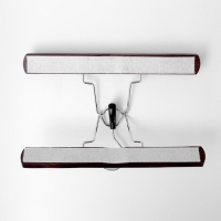 Вешалка для брюк и юбок Доляна, 25&times;16,5 см, зажим, цвет тёмное дерево