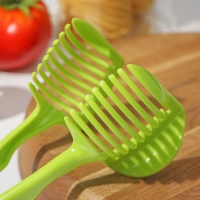 Щипцы для нарезки томатов Доляна, 18&times;8 см, цвет зелёный