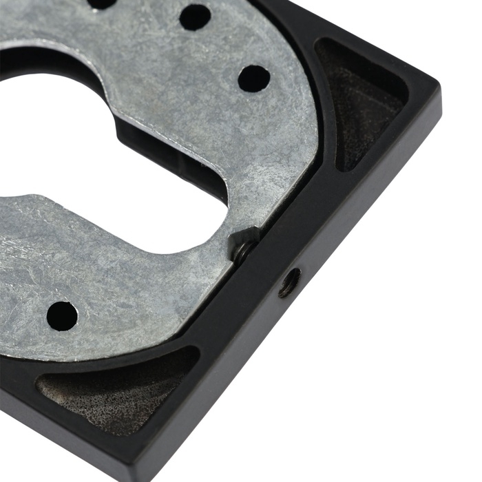 Накладка на цилиндровый механизм LOCKLAND, квадратная, с креплением, цвет черный Накладка на цилиндровый механизм LOCKLAND, квадратная, с креплением, цвет черный