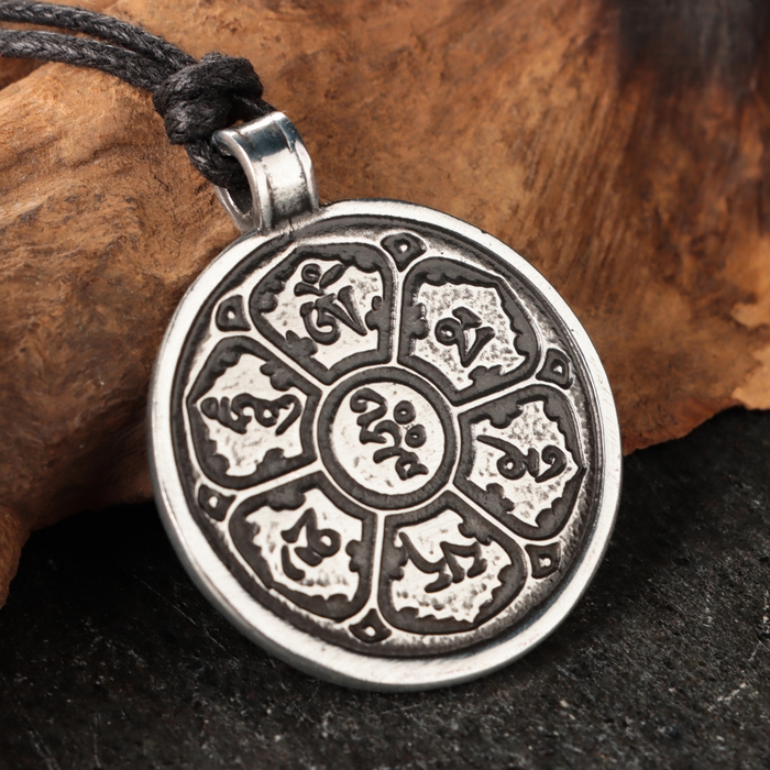 Амулет Амулет "Глаз Будды" с камнем лазурит, 35х42 мм, металлический