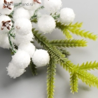 Декор для творчества &laquo;Еловая ветка и снежные шары&raquo; 22 см