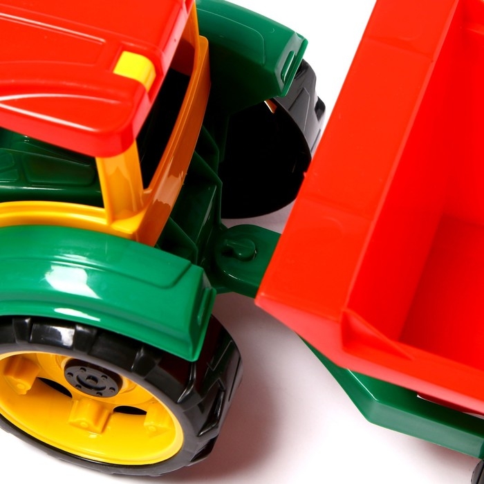 Трактор &laquo;Трудяга&raquo;, с прицепом, МИКС