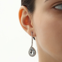 Набор 2 предмета: серьги, колье &laquo;Листопад&raquo; капли, одна нить, цвет белый в серебре, 35 см