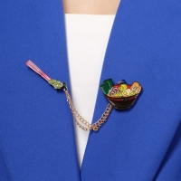 Значок &laquo;Япония&raquo; рамен, цветной в золоте