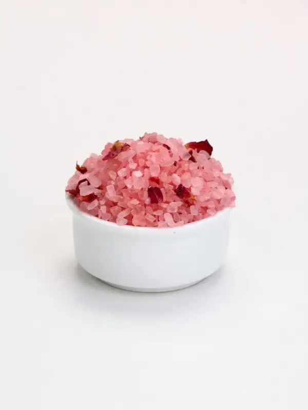 Соль для ванны с лепестками розы, 370 гр