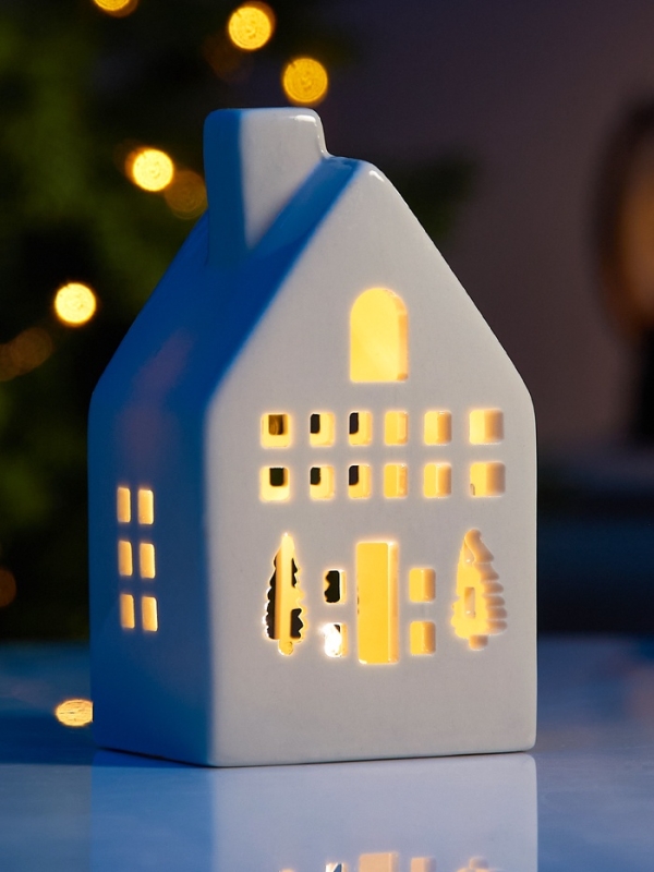 Светодиодная фигура "Дом Елочки" 12.6х5.5х7.5, 1 LED, LR44x3(в компл.), Т/БЕЛЫЙ